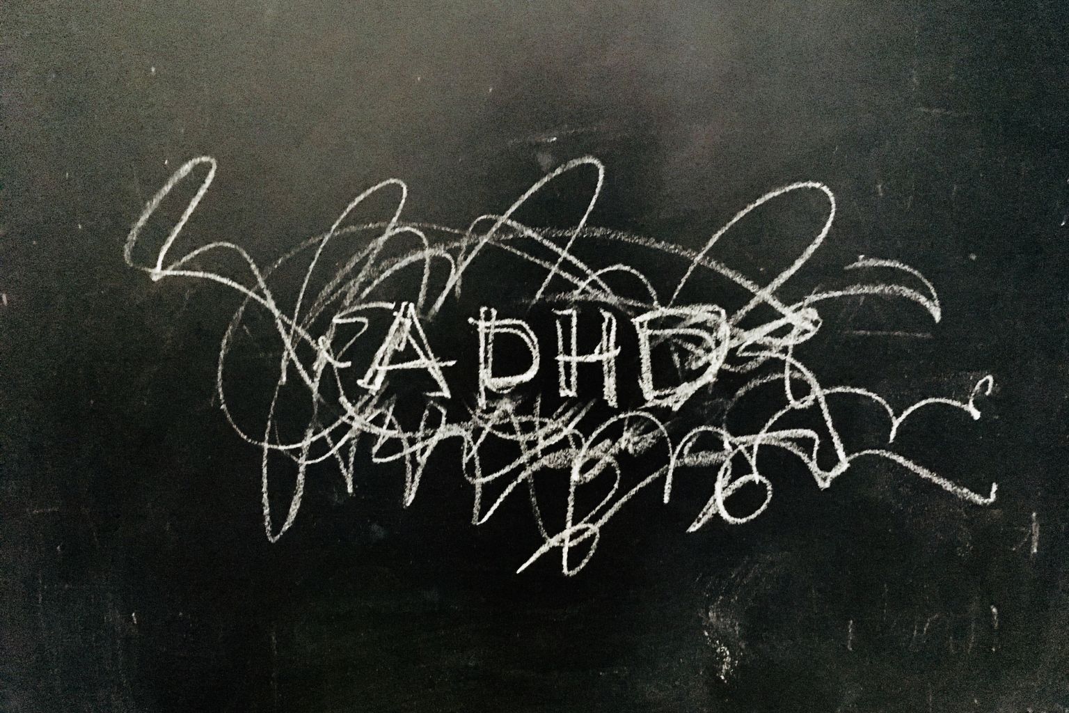 Was ist ADHS? Ursachen, Symptome und Behandlung