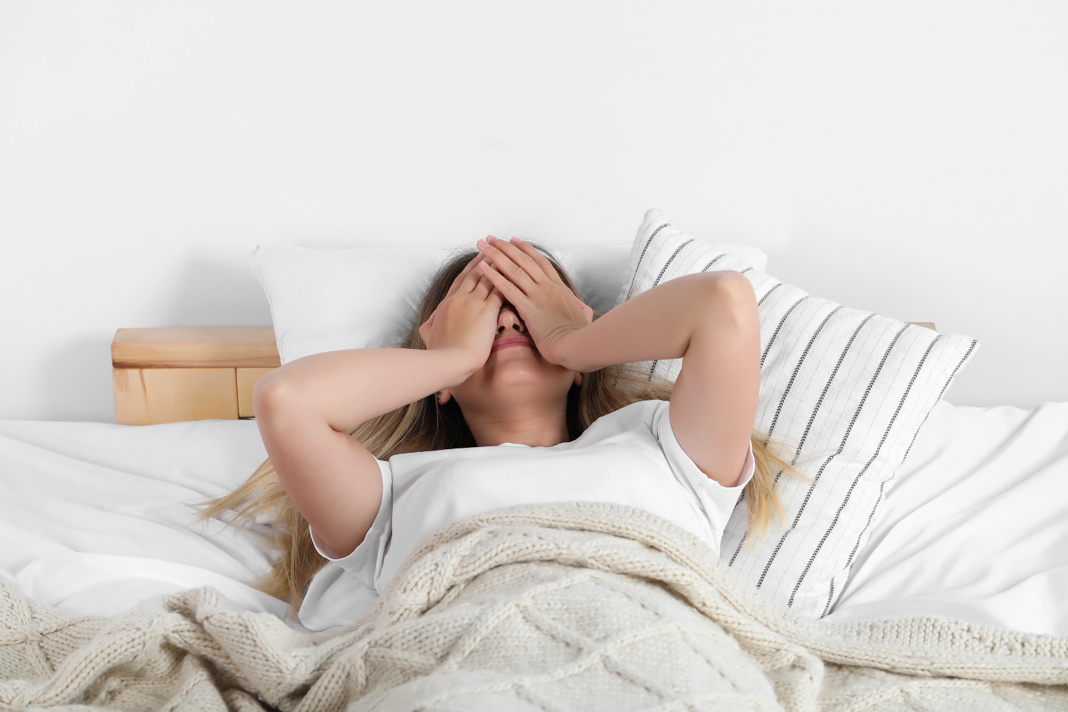 Erschöpft trotz Schlaf? Warum Mental Load dir nachts keine echte Erholung gönnt